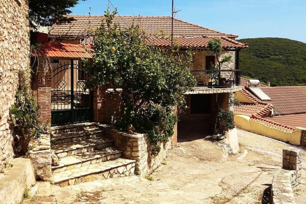 Panorea'S Stone House Sidirokastro (Trifylia) Exterior foto
